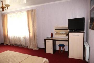 Фото номера Полулюкс Гостиница Sochi Hotel г. Брянск 5