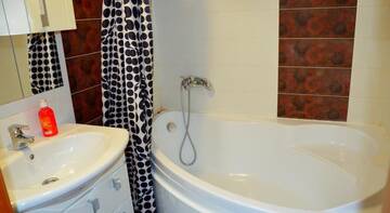 Фото номера Апартаменты с 2 спальнями Апартаменты Flats Romashina г. Брянск 6