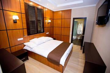 Фото номера Номер эконом класса без окна с кроватью размера «king-size» Гостиница City Hotel г. Брянск 10